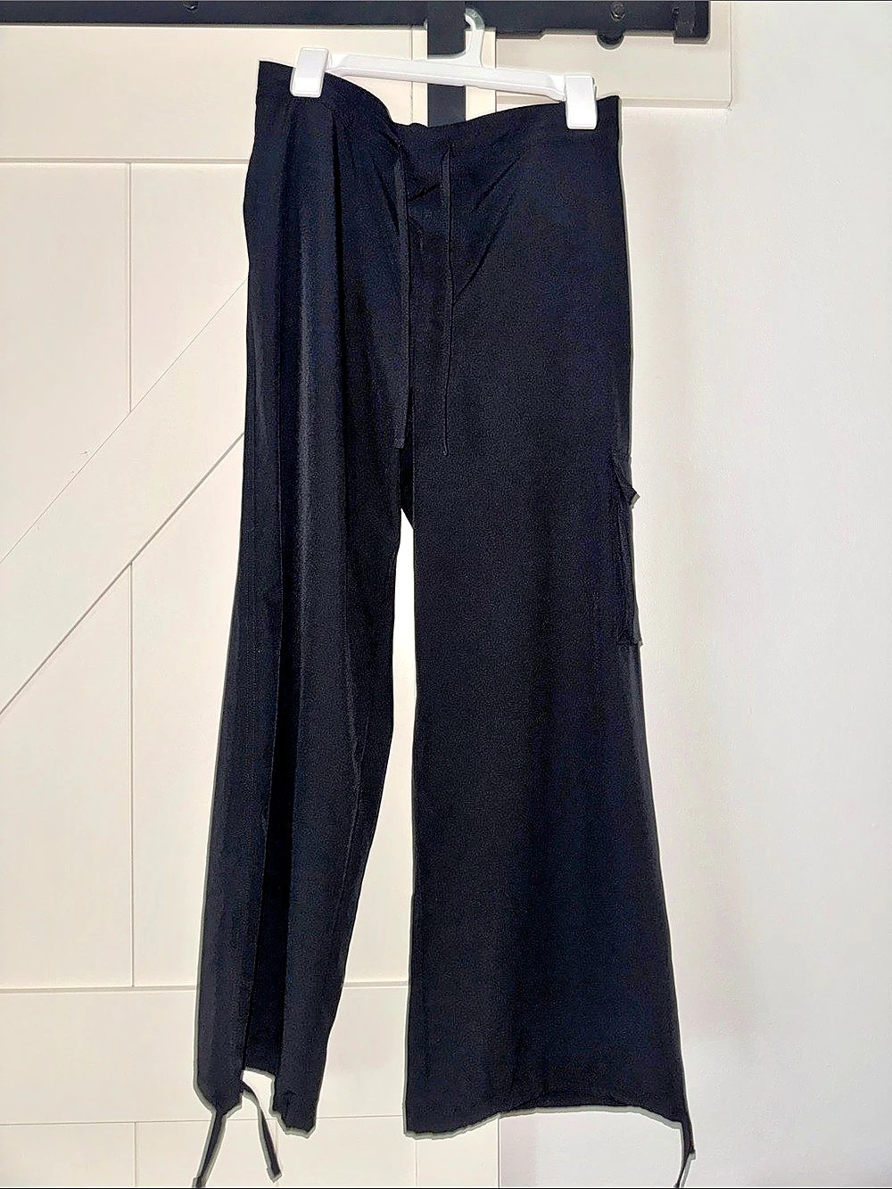 Old navy Stretchtech Black Wide Leg Cargo Pants size medium